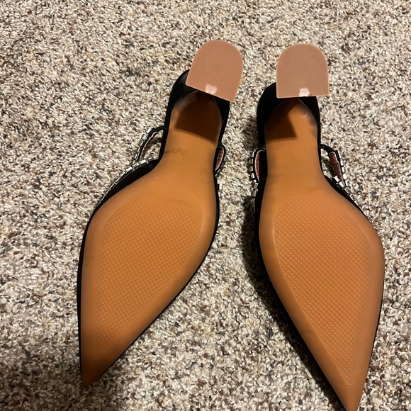 Black pointed toe heels with rhinestone detailing - Picture 3 of 4